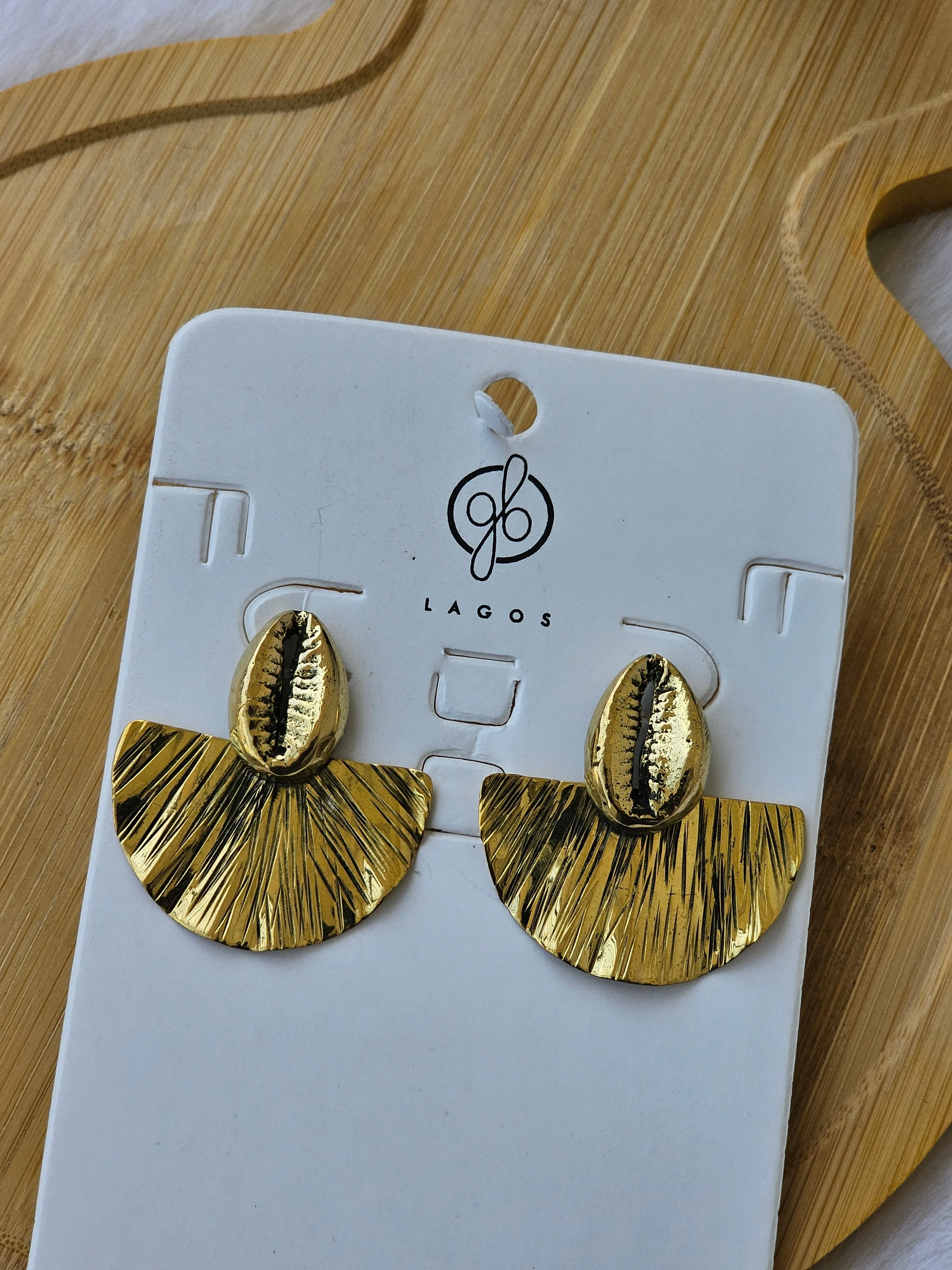 Cowrie skirt Earrings